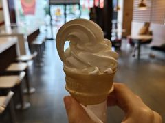 圆筒冰淇淋-麦当劳(天骄店)