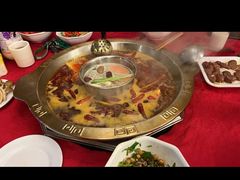 -山城年华老火锅(玉林店)