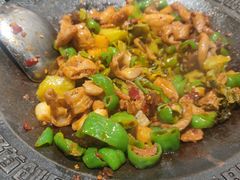 酸菜肥肠-聚鑫朋酸菜肥肠(文艺路口店)