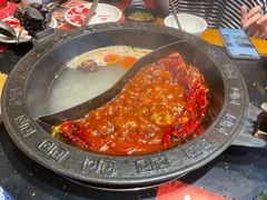 牛油红汤鸳鸯锅-喜喜重庆火锅(兴源店)