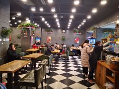 大堂-愉肴麻辣香锅(中山路店)