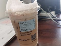 -瑞幸咖啡(凯德埃德蒙顿路店)