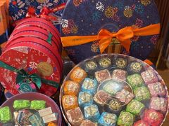 -VENCHI 闻绮(上海佛罗伦萨小镇店)