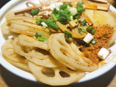 -二孃鸡爪爪(东风路总店)
