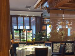 -八府香鸭·啫啫煲(华山路店)