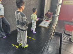 -零重力蹦床空间·滑梯·海洋球·团建(奥特莱斯店)