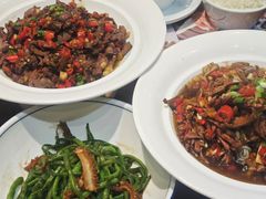 -黄泥岗·地道湖北菜(奥特莱斯店)