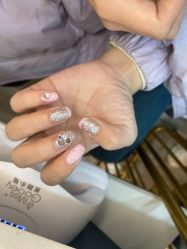 -董小姐日式美甲美睫·皮肤管理