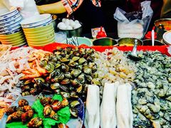 -六合夜市