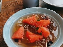 -蜜桃餐厅·伴山(湖滨商业街店)