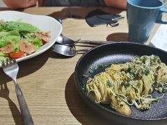 -HELLO 27 意面·沙拉·帕尼尼