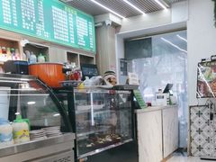 -白阿婆过油肉拌面·大盘鸡