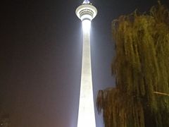 -天塔旋转餐厅