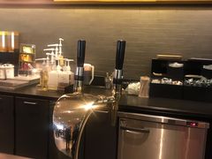 -星巴克臻选(莘庄仲盛店)