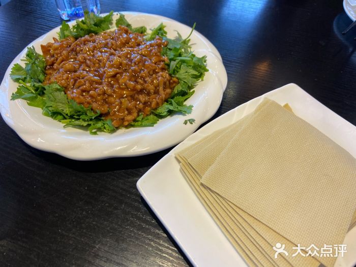 新概念东北菜(场北店)京酱肉丝图片