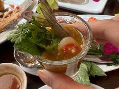-Chom Cafe and Restaurant