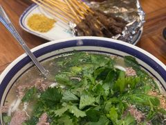 -云阿蛮云南生烫牛肉米线(奉贤路店)