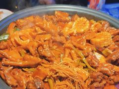 -徐记小怪兽肉蟹煲(中央大街店)