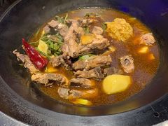 脊骨锅-山里屯铁锅炖·东北菜(康桥店)