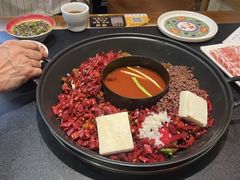 -沸炉重庆老火锅(军事博物馆店)