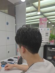 -镁连社·美联社