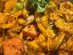 招牌悦蓉牛蛙干锅-精悦蓉(松江万达广场店)