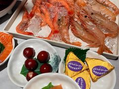 -雍容荟帝王蟹活龙虾展台自助(IFS黑金店)