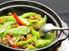 -墨江小城故事餐厅