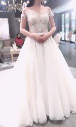 -艾米丽婚纱礼服