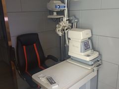-翰佐蔡司小乐圆·依视路星趣控·暴龙眼镜折扣店