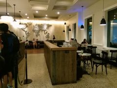 大堂-星巴克臻选(广州沙面店)