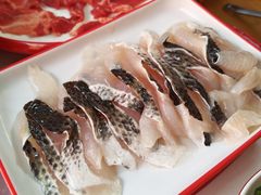 -毛辣果·贵州红酸汤牛肉火锅(西单店)
