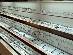 -LensCrafters亮视点·OAKLEY精选(静安嘉里中心店)