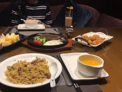 -戈尔登酒店·满堂彩咖啡厅