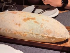 空气面包-Efes Turkish & Mediterranean Cuisine 艾菲斯餐厅(陆家嘴店)