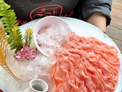 -茅草房·河畔园林火锅