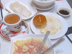 -香港新发烧腊茶餐厅(水围店)