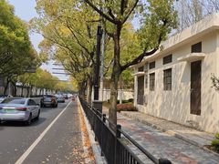 -龙溪路(地铁站)