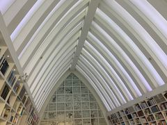 -钟书阁(松江泰晤士小镇店)