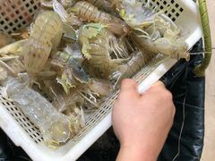 -覃记海鲜美食餐厅