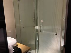 -天港漫非酒店(宁波火车站联丰路店)
