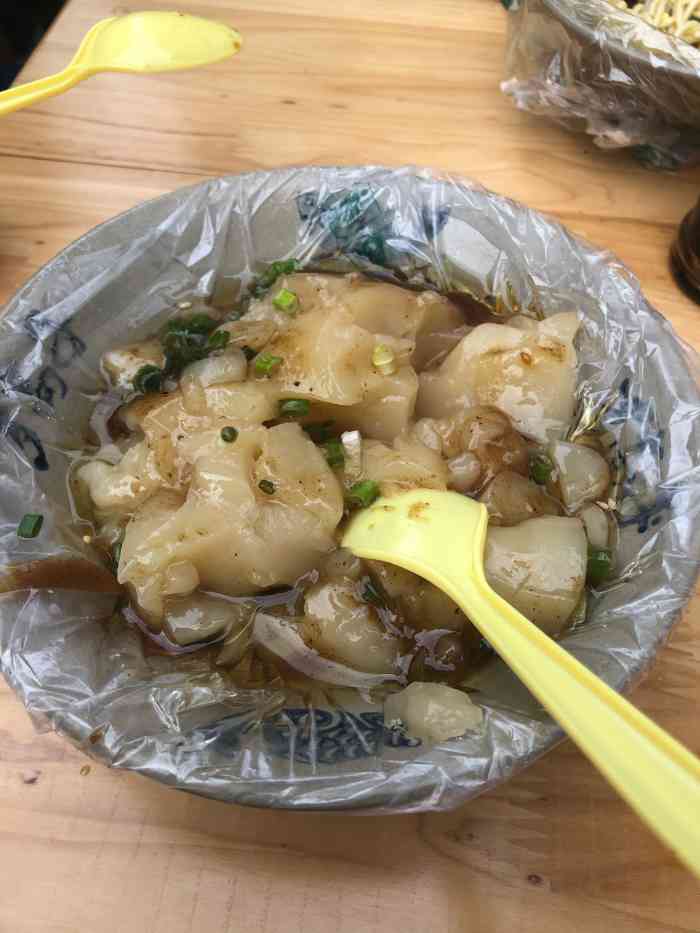 罗窝子窝子凉粉-"这家是朋友推荐说是射洪人都喜欢的窝子凉粉.