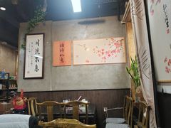 -聚黔堂凯里酸汤鱼美食店