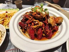 -肥肥虾庄·金牌油焖大虾(杨园滨江时代walk店)