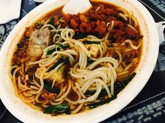 臭豆腐小锅米线-桥香园云南过桥米线(金马碧鸡店)