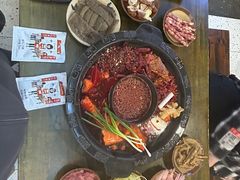 -黄潇洒老火锅(九眼桥宏济巷店)