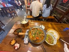 -富正毅三下锅·湘西韵味(天门山索道店)