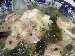 三鲜牛肉馄饨-老新隆牛肉锅贴(新街口店)