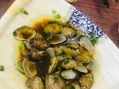 -扒虾小妹儿麻辣海鲜(宏图街店)