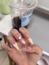 -尤米一站式美甲美睫